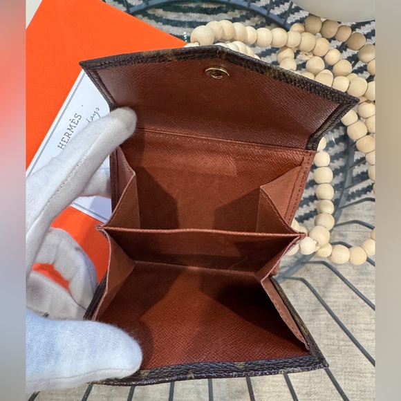 LOUIS VUITTON Compact Elise Monogram Wallet. Unisex. Excellent condition. - Picture 14 of 14